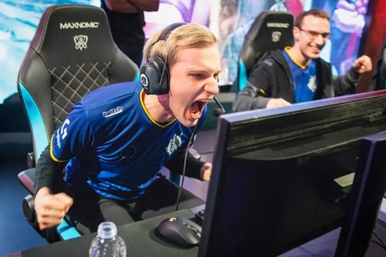 FLY翻盘FPX，Perkz拿下关键大龙2025世界赛3:2（首尔）